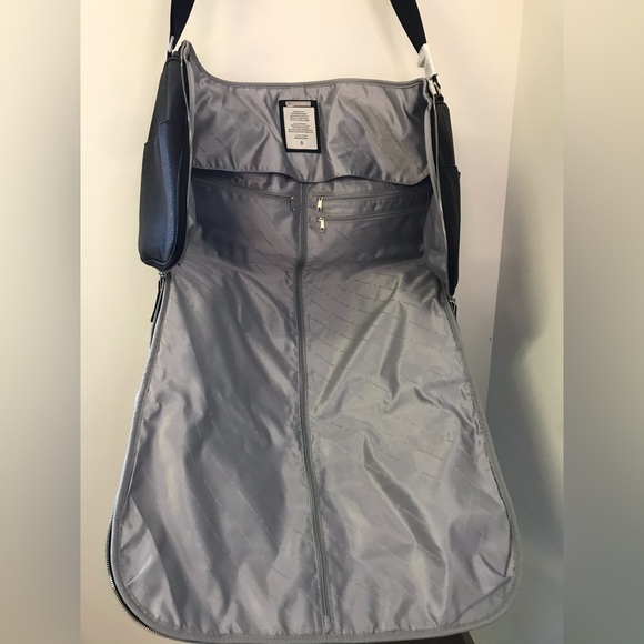 Vessel Signature Garment Duffel Track Black 2 in 1 Duffel Bag New w Tags - Picture 11 of 16